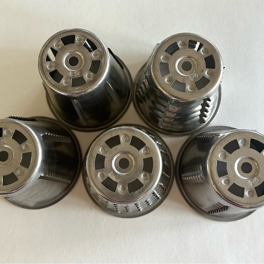 Vintage SaladMaster Food Processor With Five Cones. Made in Dallas, Great Cond. - Picture 7 of 7